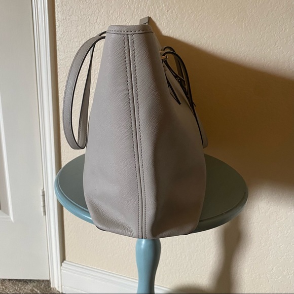 Michael Kors Jet Set Travel MD TZ Multi-Function Tote - Picture 4 of 14